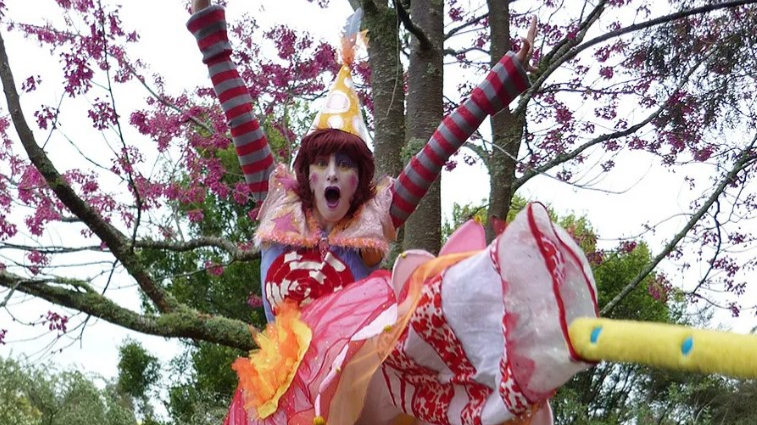 CARNIVAL ON STILTS - Thats Sweet!